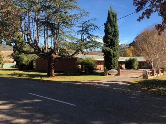Dargo Hotel Exterior photo